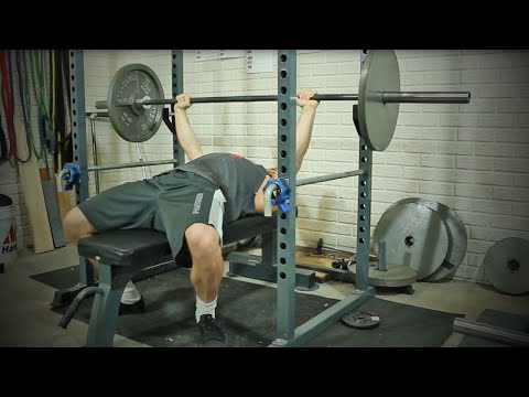 How To | Paused Bench Press