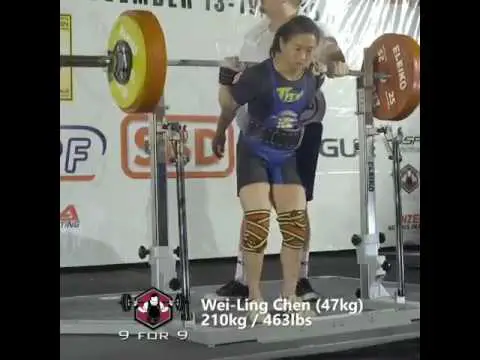 Wei-Ling Chen(47KG) SQUAT 210 кг this is epic! 4.5x bodyweight