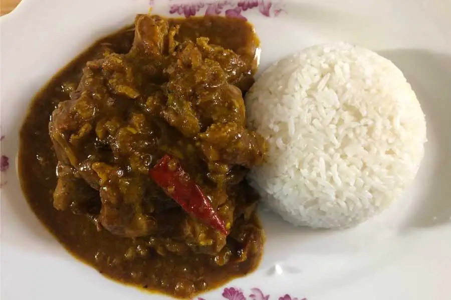Beef curry and rice.